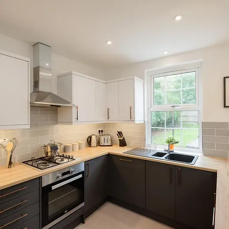 Hébergement de vacances Long Stays-4bed-2bath-parking-by Fabaccommodation