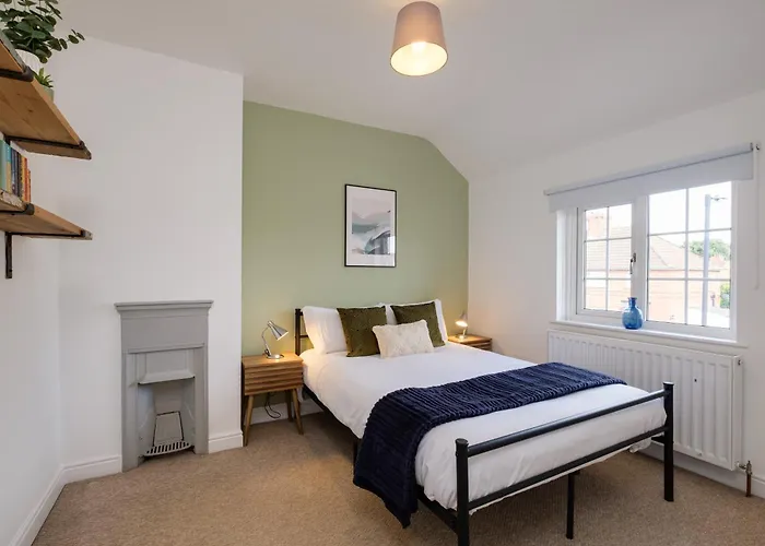 Prázdninový dům New Long Stays-4bed-2bath-parking-by Fabaccommodation Bristol